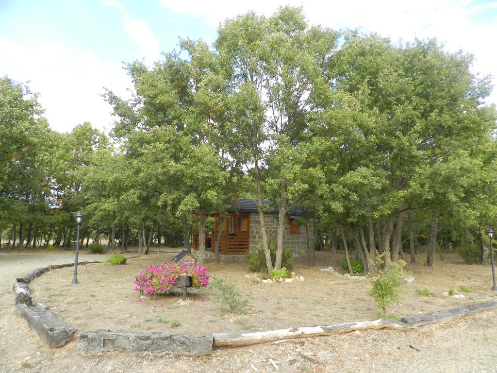 Cabanas Vallecino Manzanal de los Infantes ภายนอก รูปภาพ
