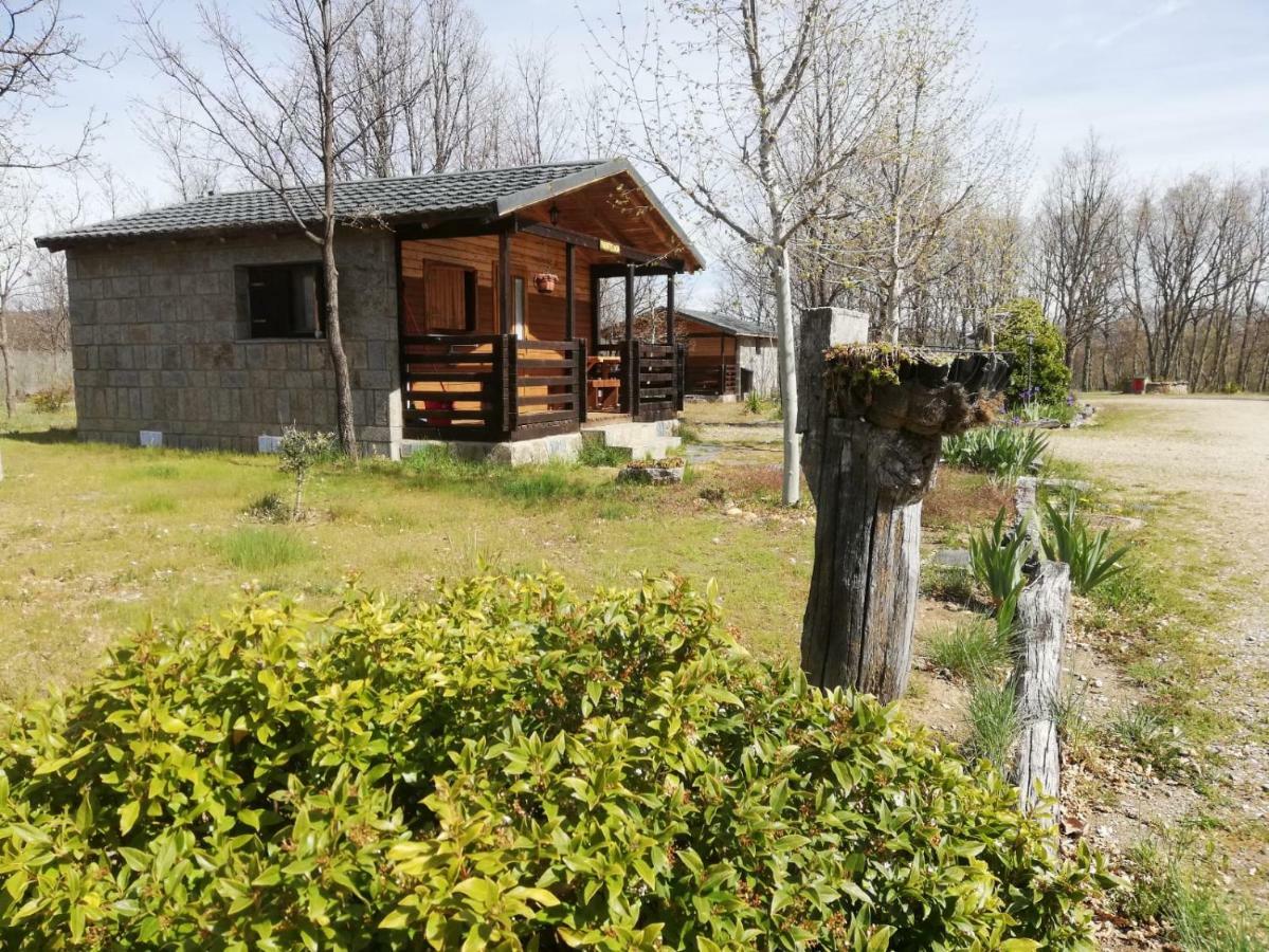 Cabanas Vallecino Manzanal de los Infantes ภายนอก รูปภาพ